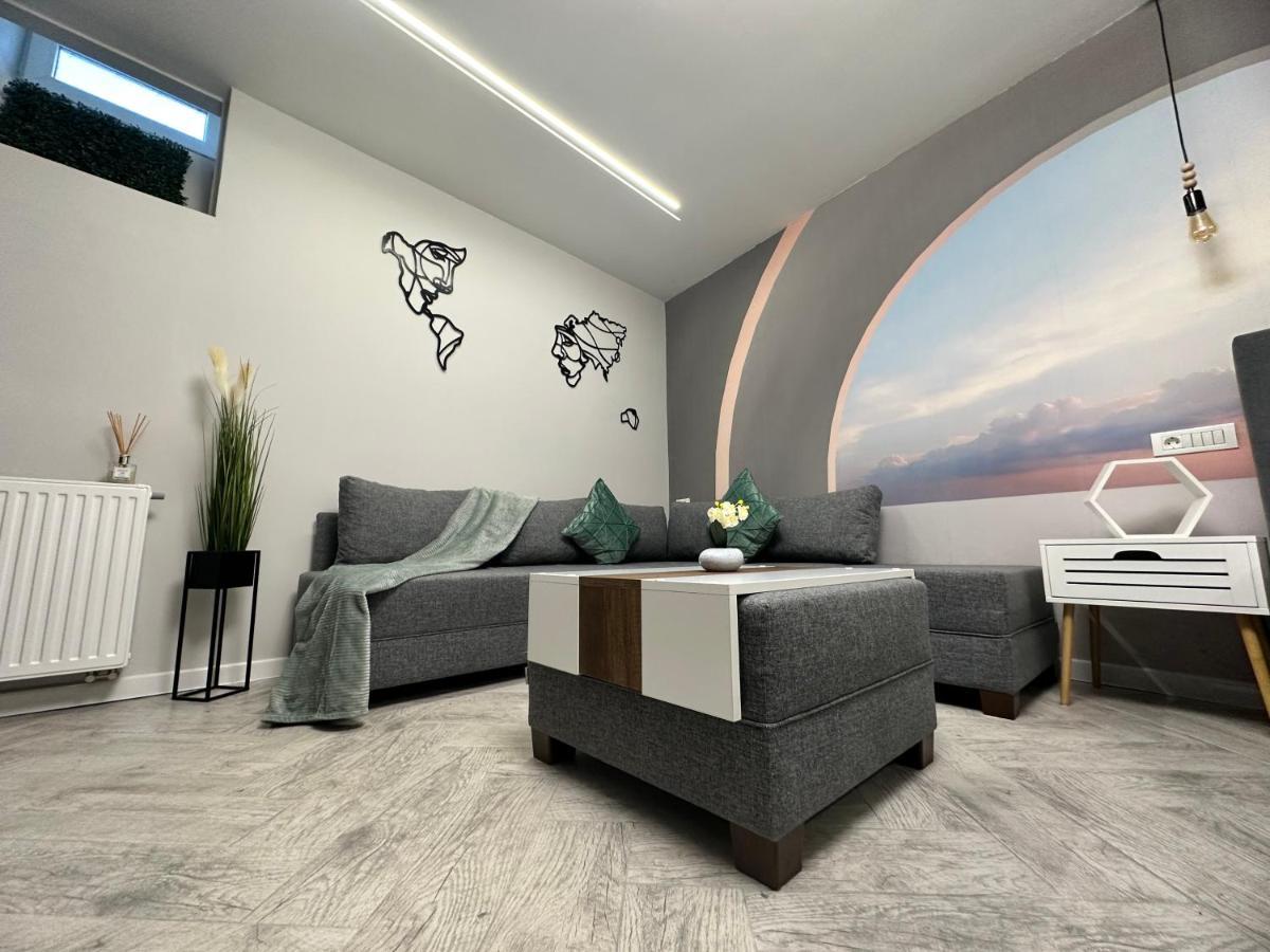 Ap 3 Apartment